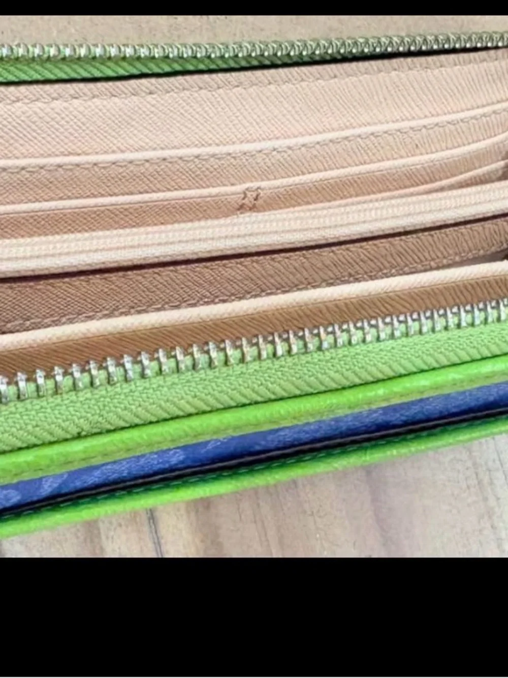 Coach wallet Light Blue Signature Canvas  with Neon Green Stripe